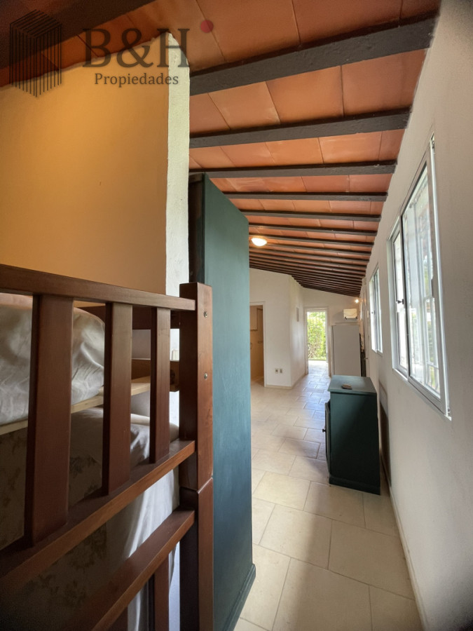 Casa ID.6979 - Descubra el privilegio de vivir en una de la ubicaciones  más codiciadas y buscadas de Punta del Este.