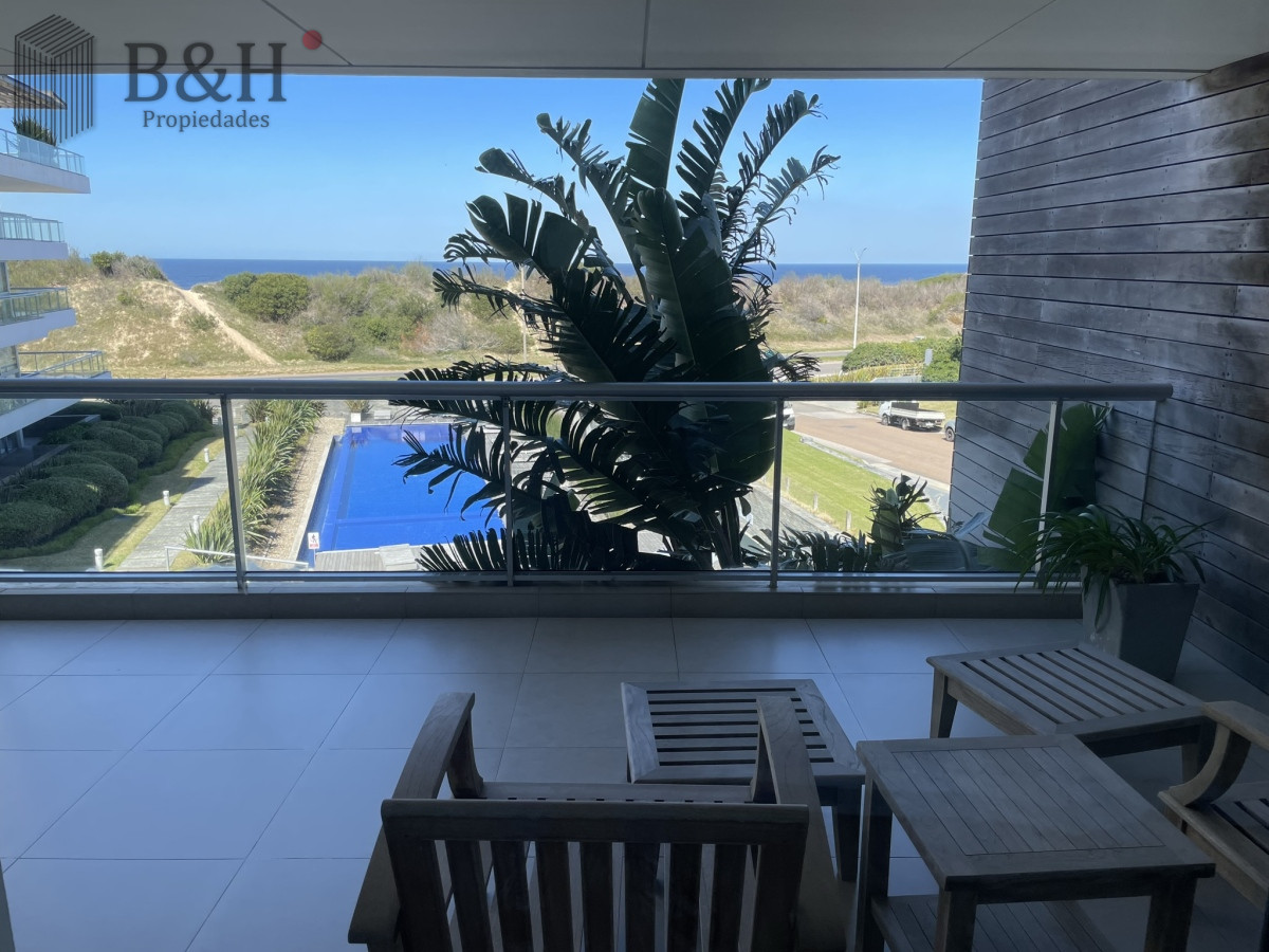 Apartamento ID.3518 - Sobre la brava-Rincón del Indio. Excelente Edificio 