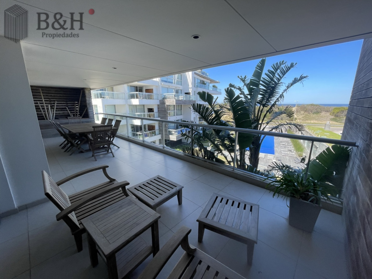 Apartamento ID.3518 - Sobre la brava-Rincón del Indio. Excelente Edificio 