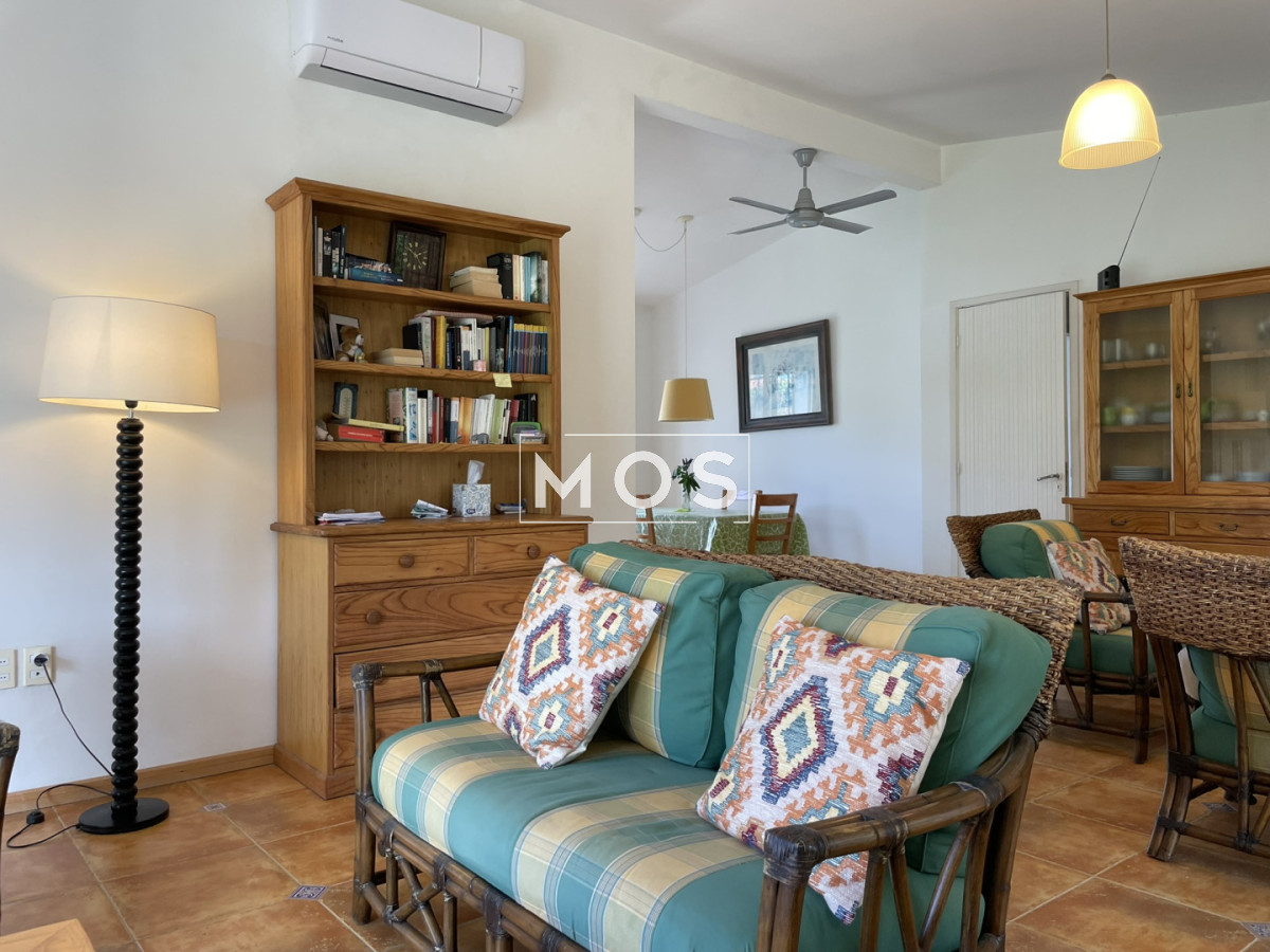 Casa ID.3256 - Descubra el privilegio de vivir en una de la ubicaciones  más codiciadas y buscadas de Punta del Este.