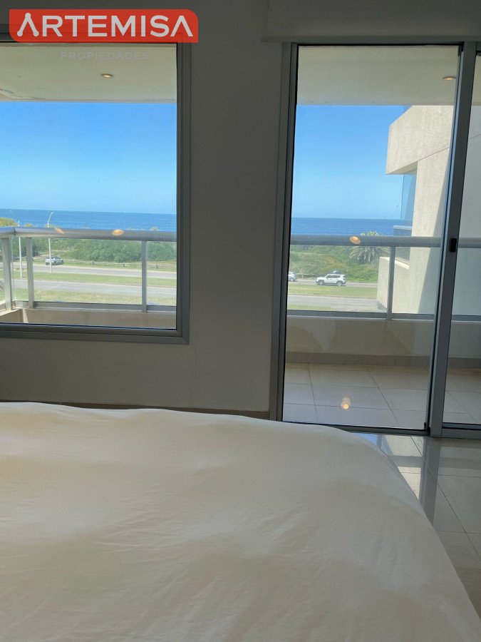 Apartamento ID.658 - Primera fila sobre el mar de la brava con hermosa vista