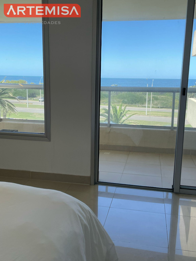 Apartamento ID.658 - Primera fila sobre el mar de la brava con hermosa vista