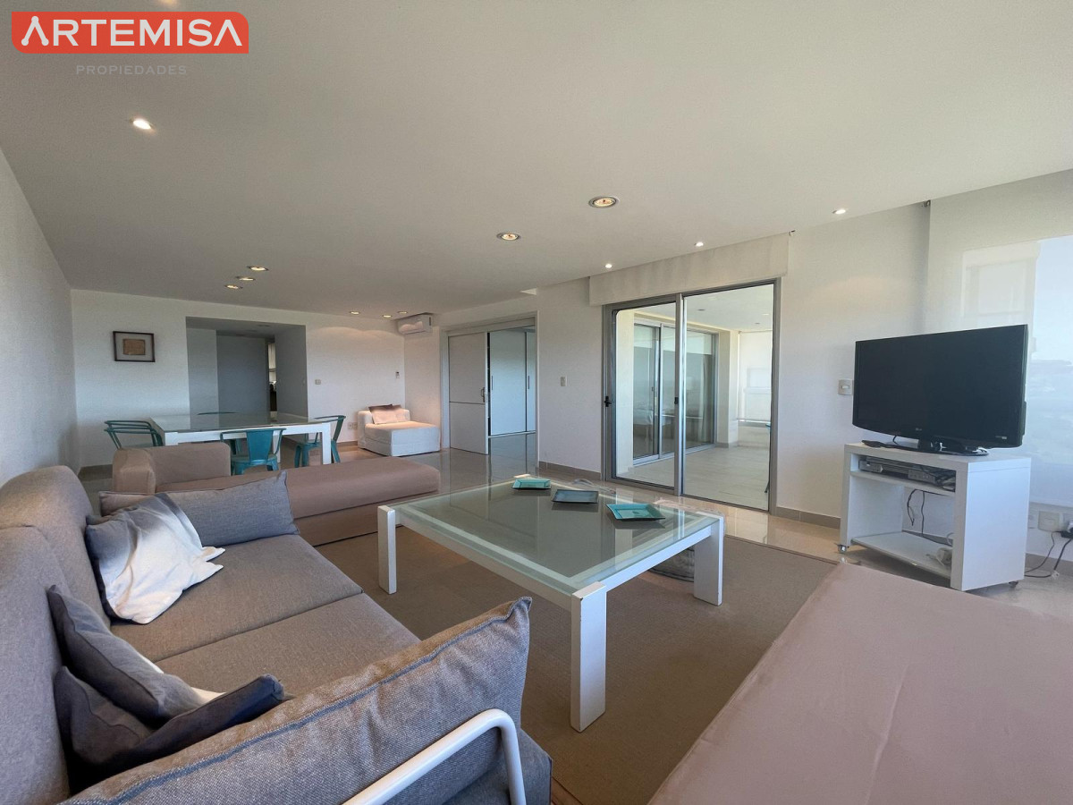 Apartamento ID.658 - Primera fila sobre el mar de la brava con hermosa vista