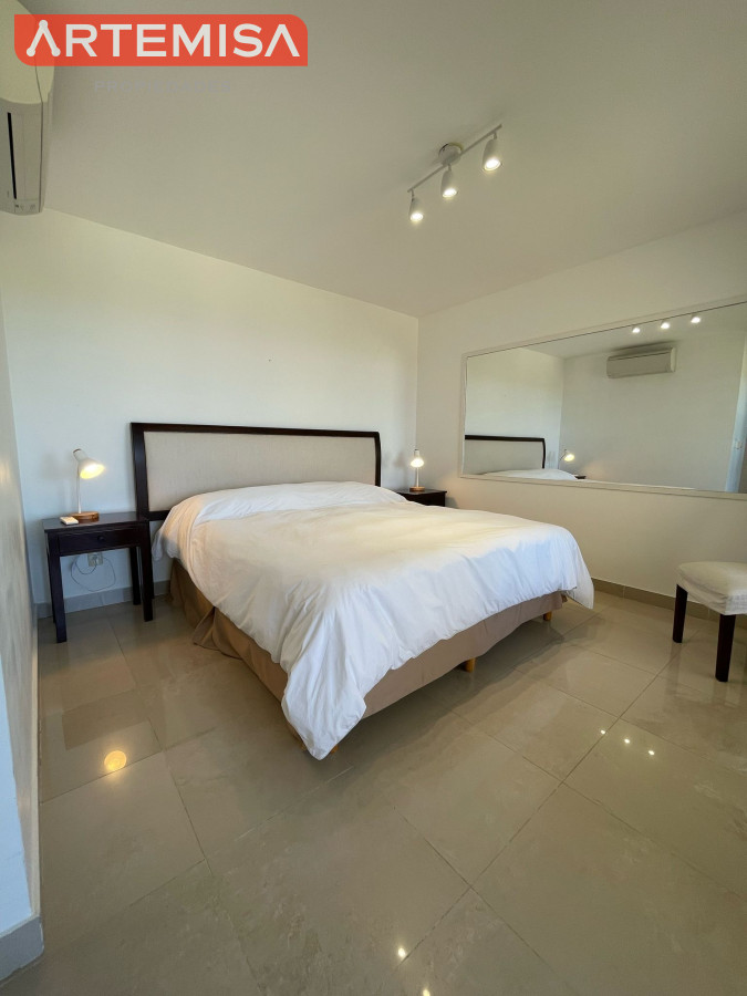 Apartamento ID.658 - Primera fila sobre el mar de la brava con hermosa vista