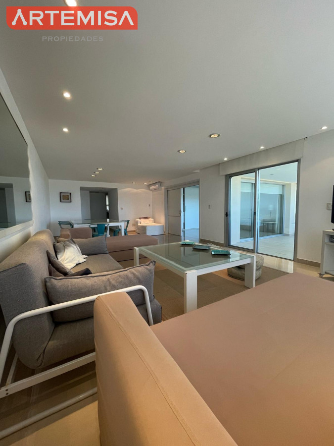 Apartamento ID.658 - Primera fila sobre el mar de la brava con hermosa vista