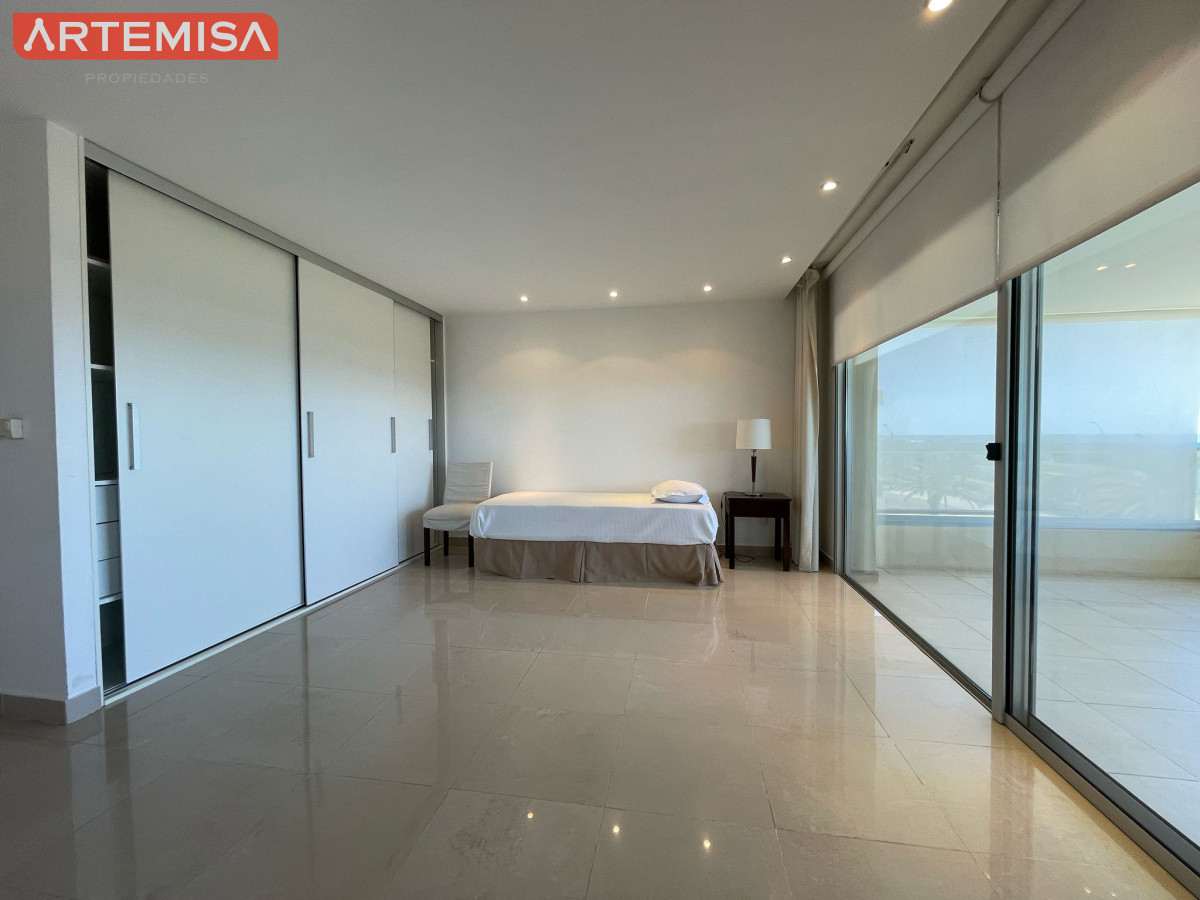 Apartamento ID.658 - Primera fila sobre el mar de la brava con hermosa vista
