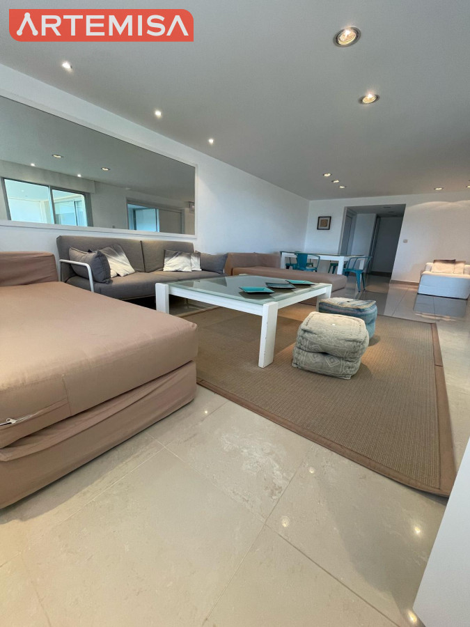 Apartamento ID.658 - Primera fila sobre el mar de la brava con hermosa vista