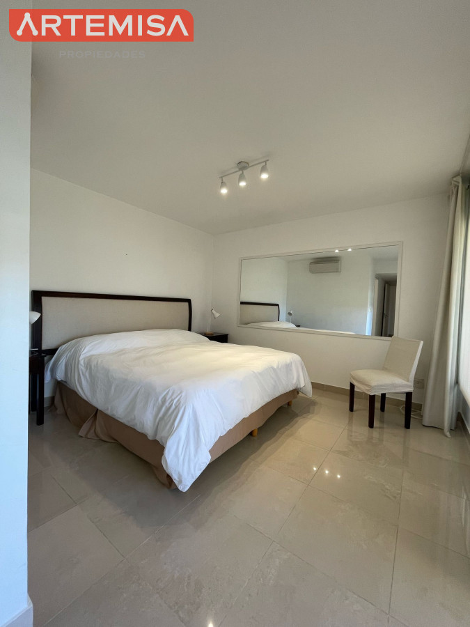 Apartamento ID.658 - Primera fila sobre el mar de la brava con hermosa vista