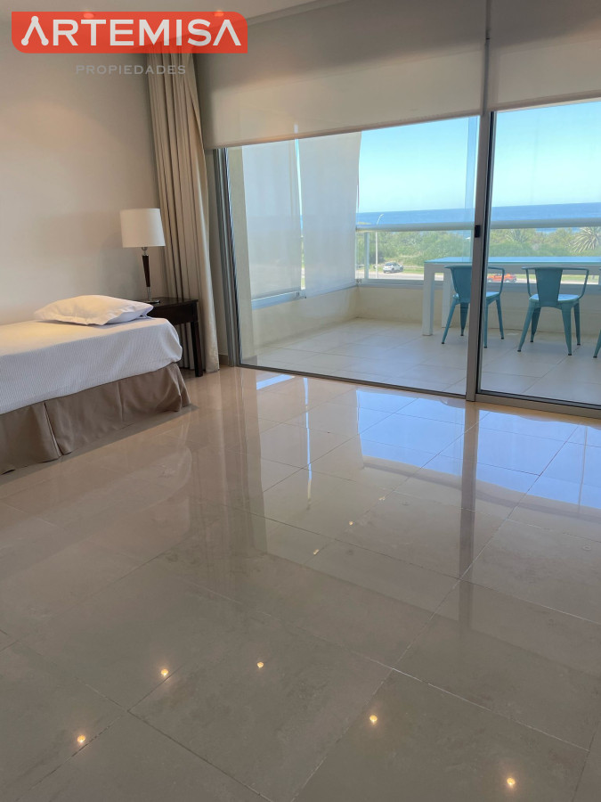 Apartamento ID.658 - Primera fila sobre el mar de la brava con hermosa vista