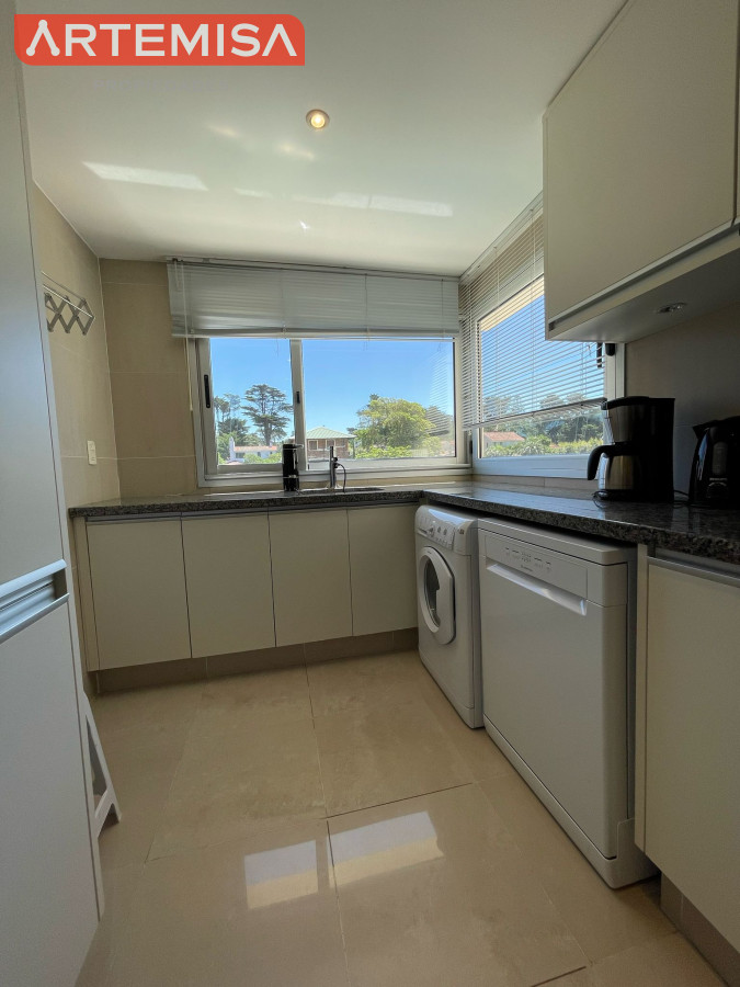 Apartamento ID.658 - Primera fila sobre el mar de la brava con hermosa vista
