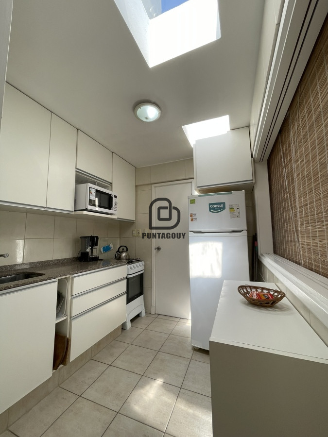 Apartamento ID.1325 - Oportunidad en Punta,  Penthouse con órden de venta.