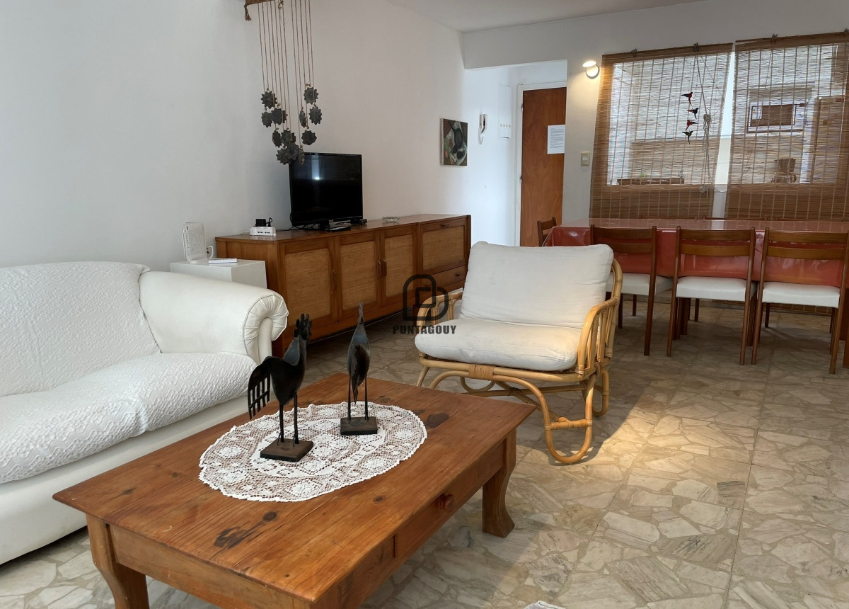 Apartamento ID.1325 - Oportunidad en Punta,  Penthouse con órden de venta.