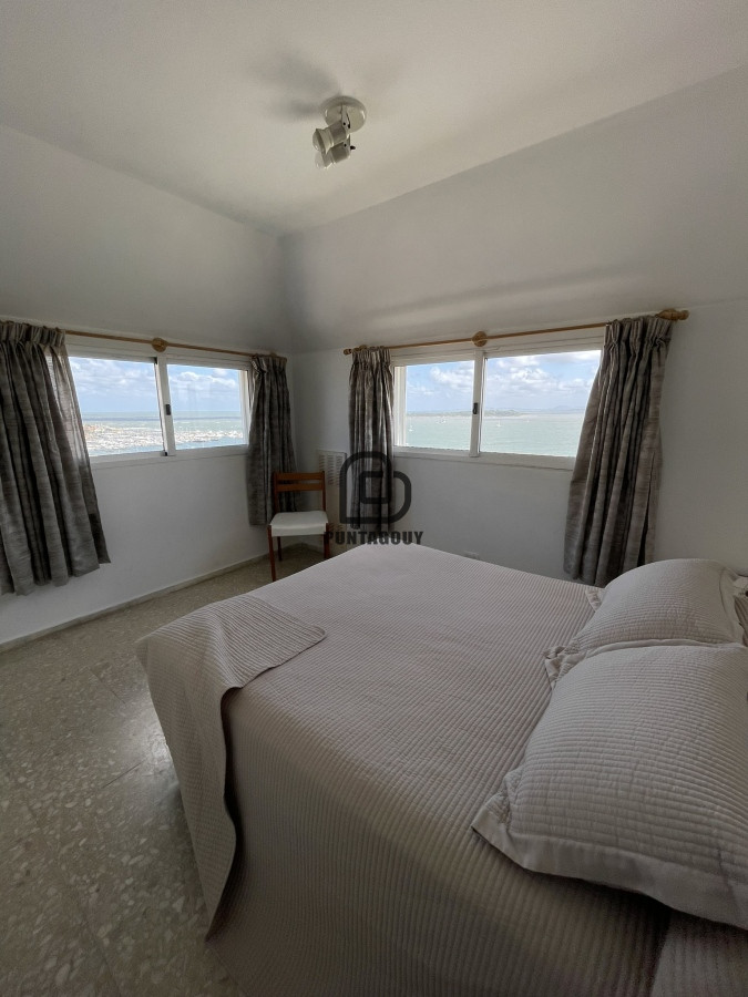 Apartamento ID.1325 - Oportunidad en Punta,  Penthouse con órden de venta.