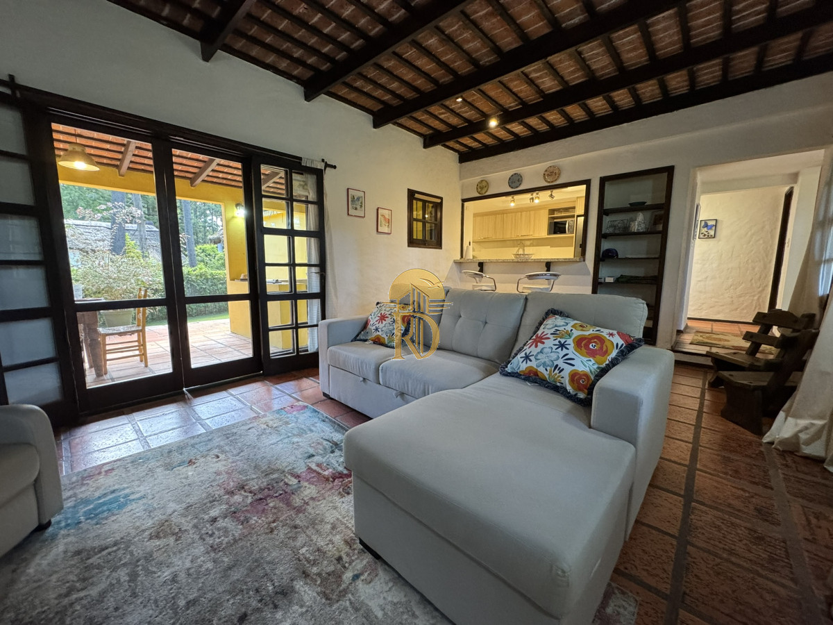 casa en venta en pinares -id-381-16