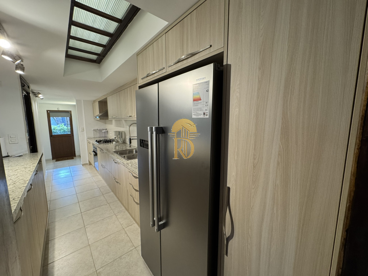 casa en venta en pinares -id-381-18