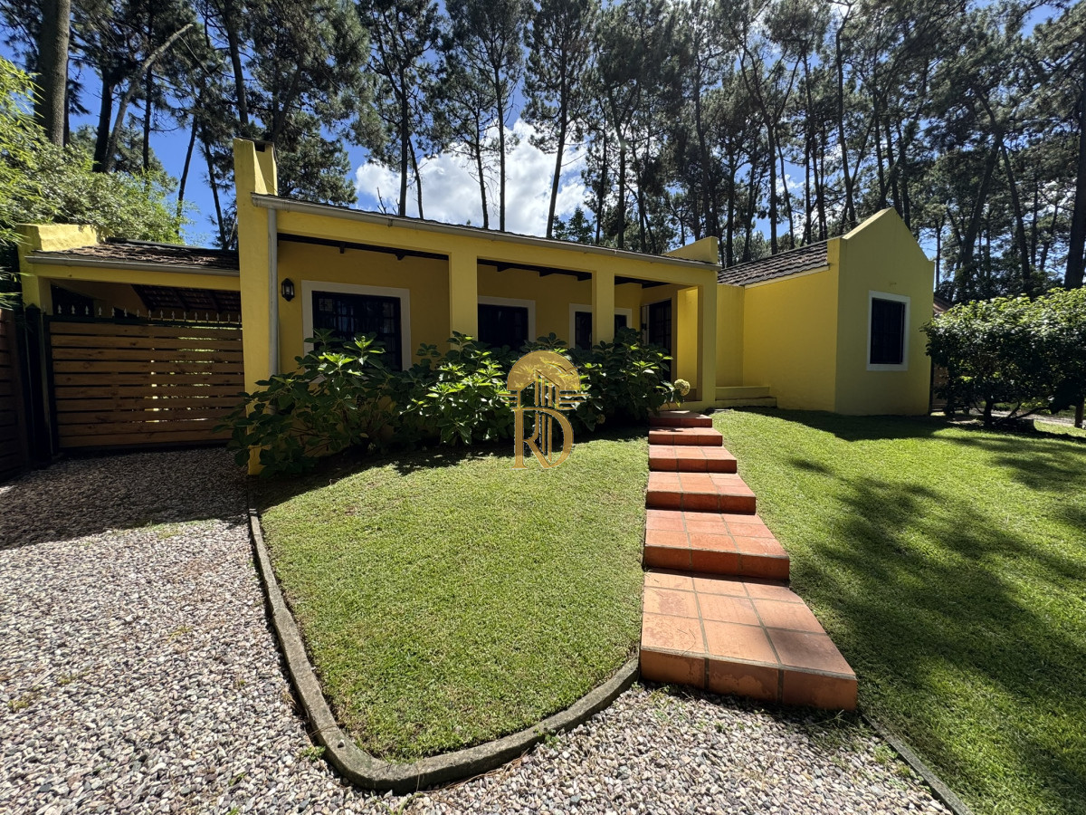 casa en venta en pinares -id-381-3