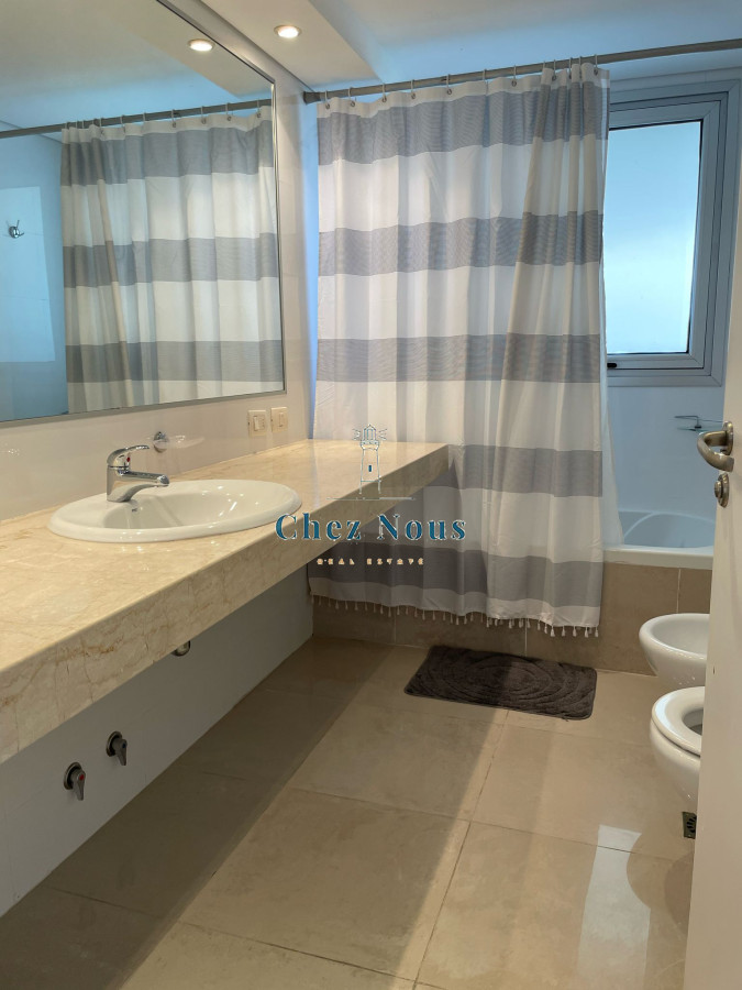 Apartamento ID.835 - Primera fila sobre el mar de la brava con hermosa vista