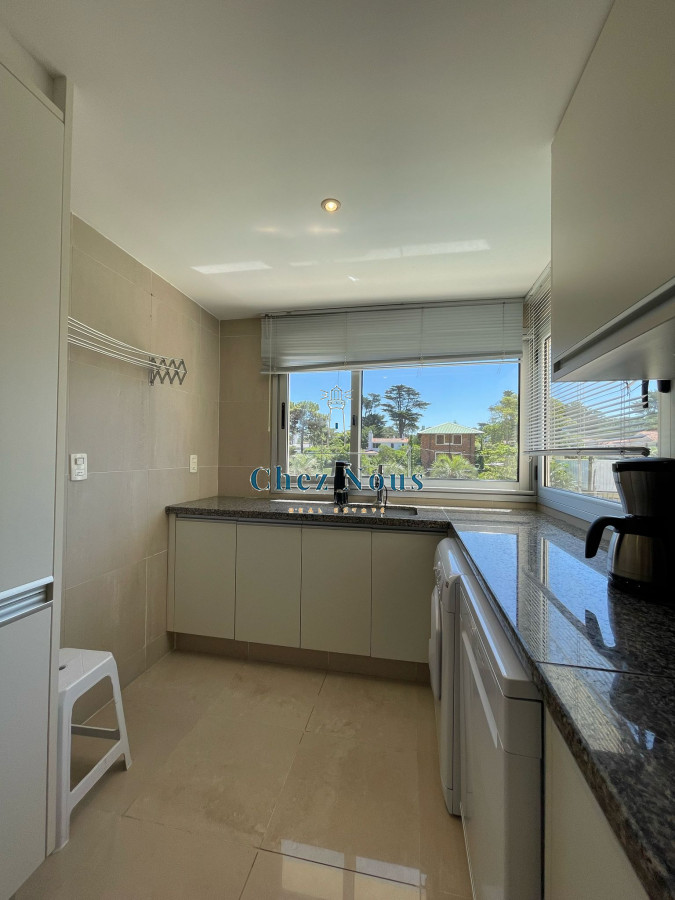 Apartamento ID.835 - Primera fila sobre el mar de la brava con hermosa vista