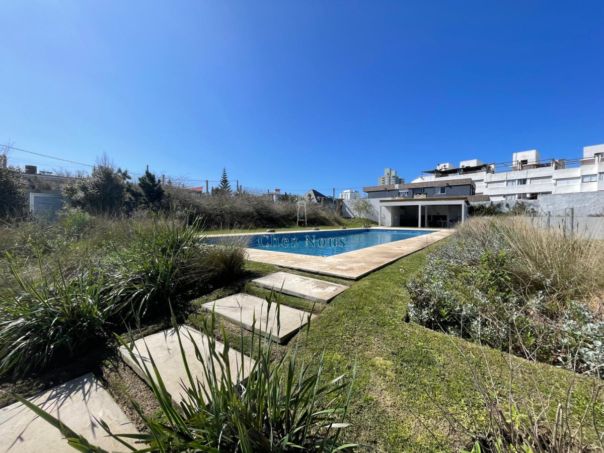 Apartamento ID.397 - Sobre la mansa gran departamento.