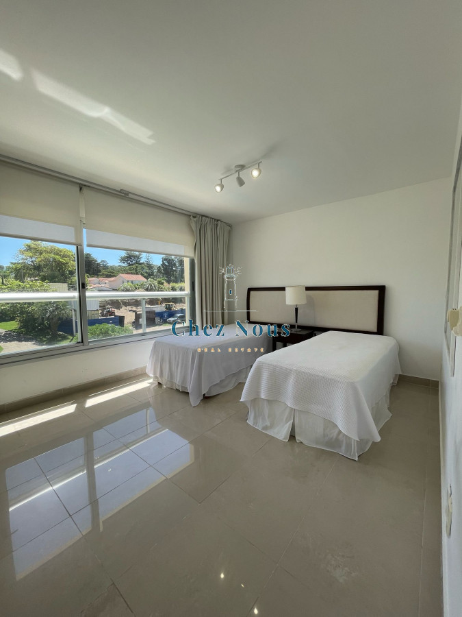Apartamento ID.835 - Primera fila sobre el mar de la brava con hermosa vista