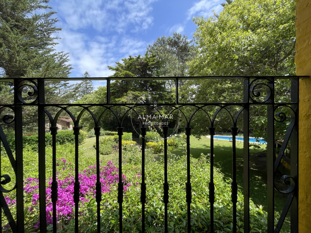 Casa ID.190 - Rincón del Indio, a dos cuadras del mar con piscina climatizada