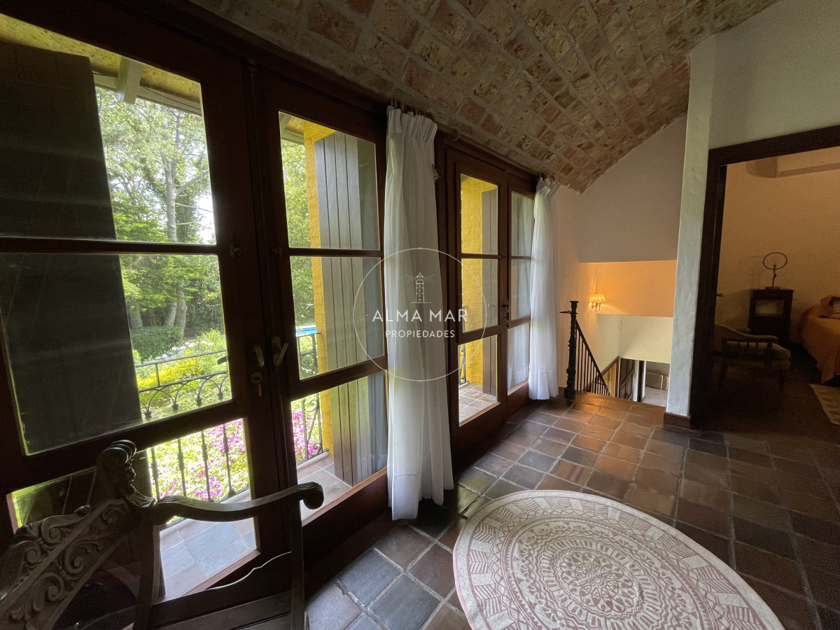 Casa ID.190 - Rincón del Indio, a dos cuadras del mar con piscina climatizada