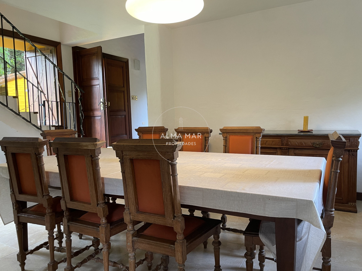 Casa ID.190 - Rincón del Indio, a dos cuadras del mar con piscina climatizada
