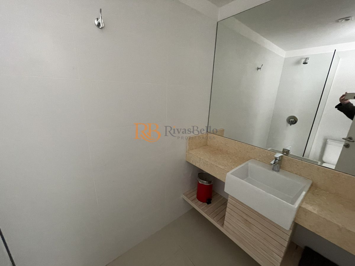 Apartamento ID.21 - Sobre la mansa gran departamento.