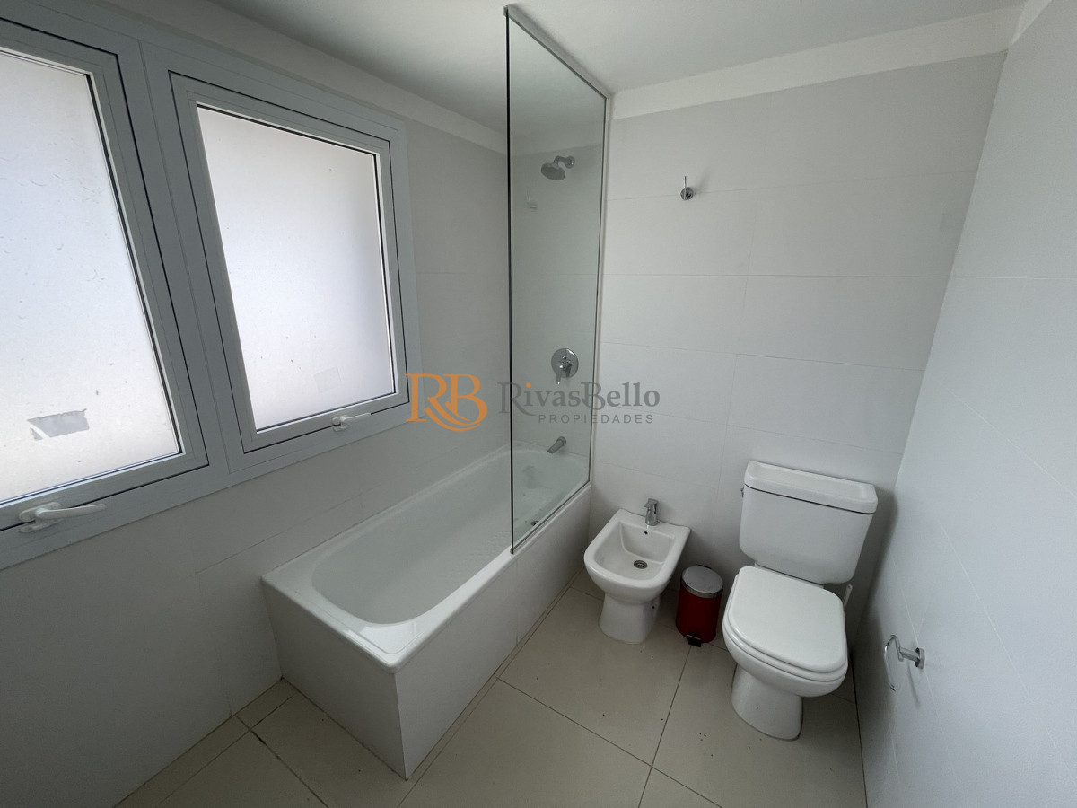 Apartamento ID.21 - Sobre la mansa gran departamento.