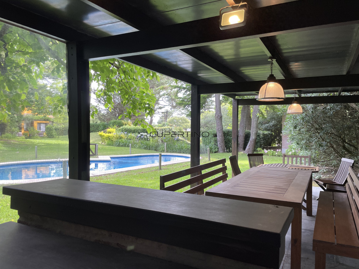 Rincón del Indio, a dos cuadras del mar con piscina climatizada — foto 26