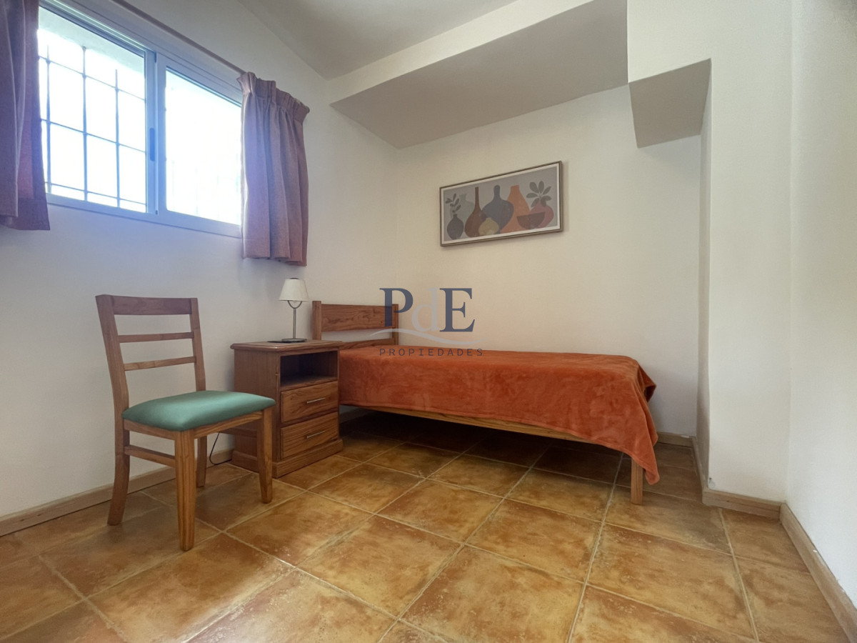 Casa en venta de 3 dormitorios más casa de huéspedes | Playa Mansa. - Imagen 26