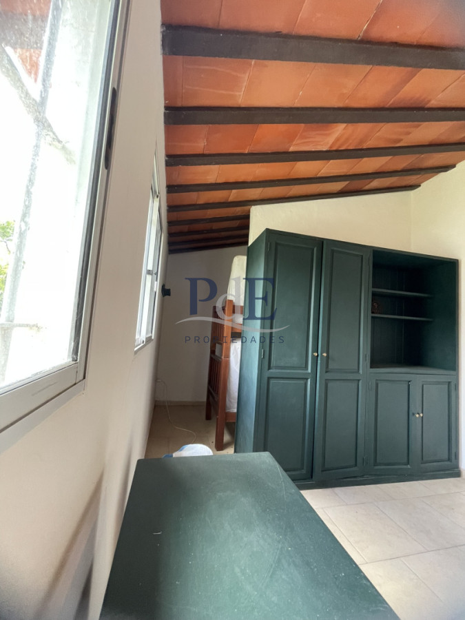 Casa en venta de 3 dormitorios más casa de huéspedes | Playa Mansa. - Imagen 38