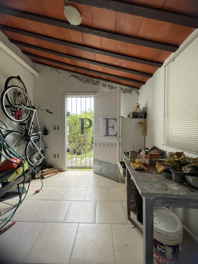 Casa en venta de 3 dormitorios más casa de huéspedes | Playa Mansa. - Imagen 37