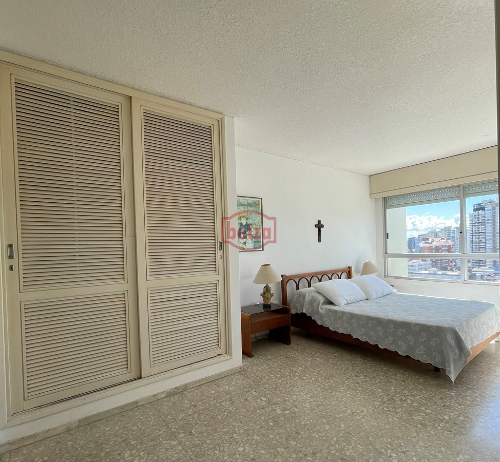 Apartamento ID.166816/Apartamento-en-venta,-dos-dormitorios,-2-baños,-peninsula. - ¡Descubre tu nuevo hogar en Punta del Este, el mejor balneario de la región! 