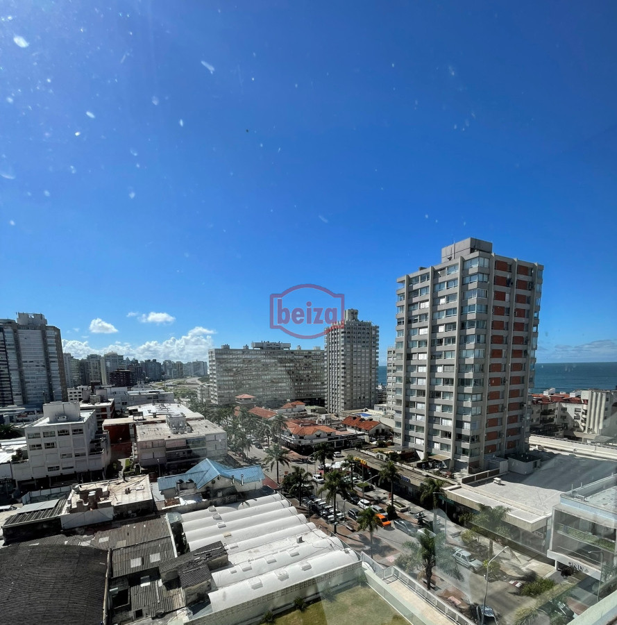 Apartamento ID.166816/Apartamento-en-venta,-dos-dormitorios,-2-baños,-peninsula. - ¡Descubre tu nuevo hogar en Punta del Este, el mejor balneario de la región! 