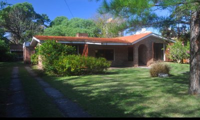 Excelente oportunidad para quienes buscan una zona para vivir todo el año.