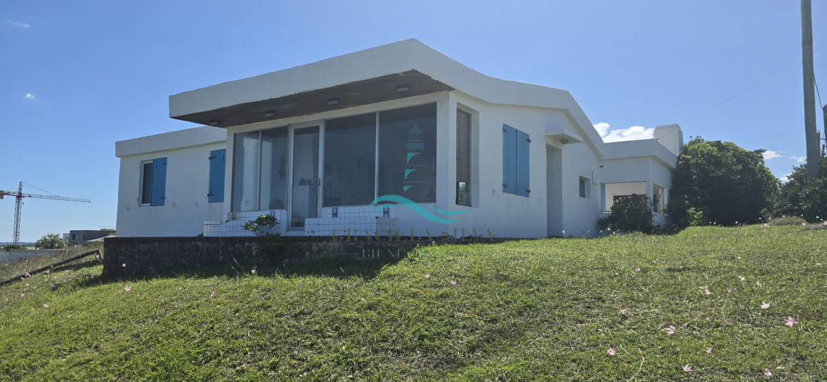 Casa ID.421 - Cómoda casa en primera línea mar 3 dormitorios