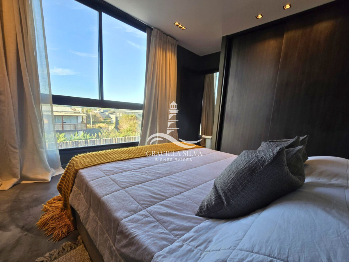 Casa ID.449/Exclusiva-y-moderna-casa-en-La-Juanita - Exclusiva y moderna casa en La Juanita