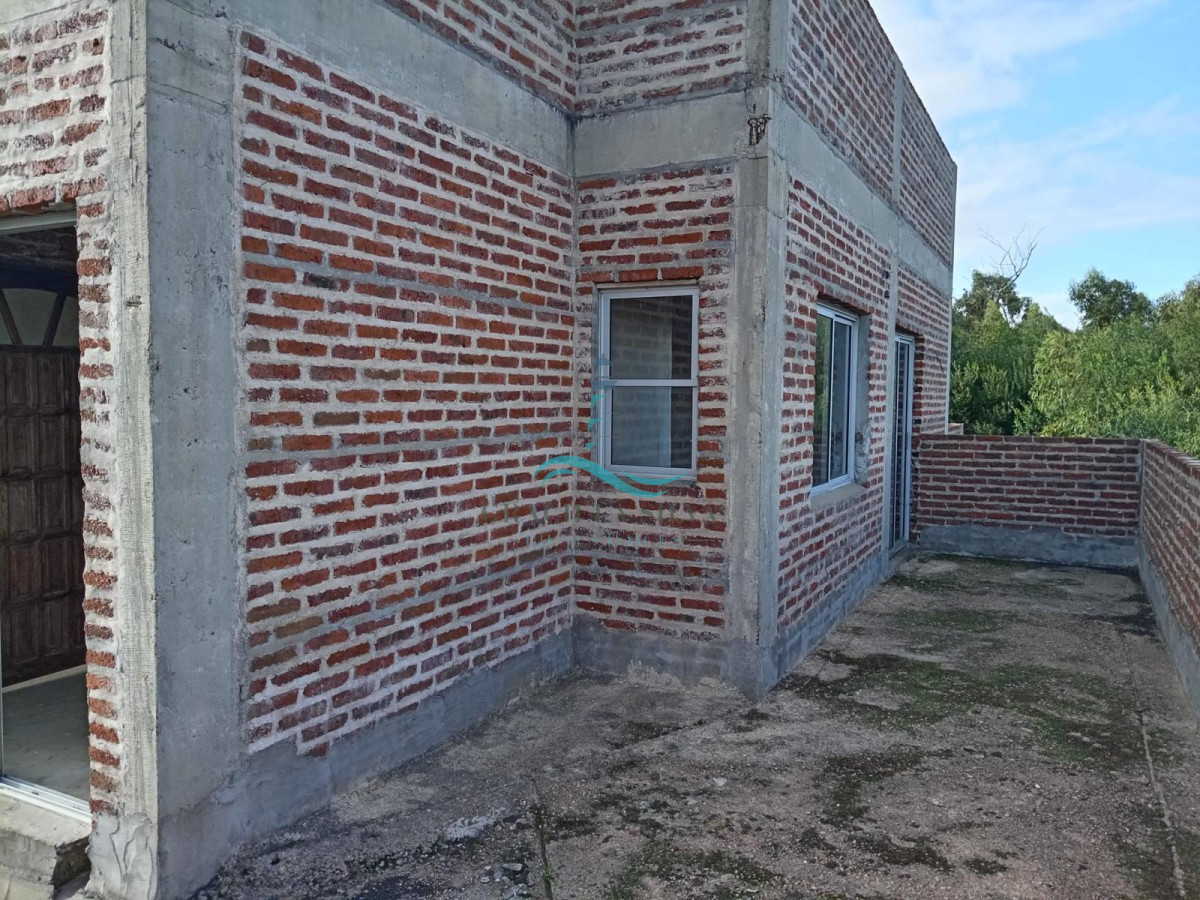 Casa ID.428 - Lote en Santa Mónica con casa a terminar