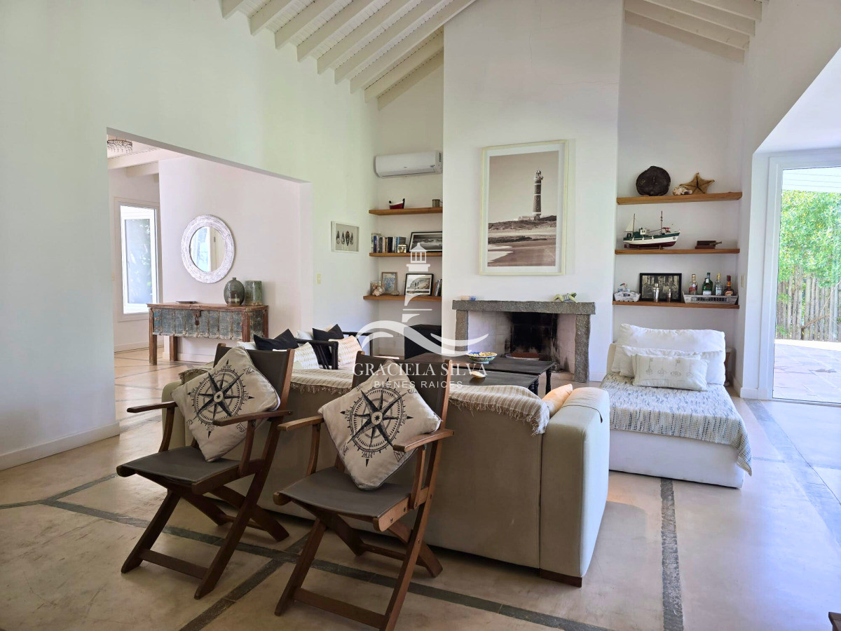 Casa ID.453/Casa-de-3-dormitorios-con-Piscina-en-Pinar-del-Faro--José-Ignacio - Casa de 3 dormitorios con Piscina en Pinar del Faro - José Ignacio