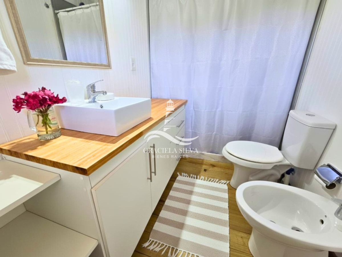 Casa ID.394 - Casa funcional y luminosa con amplio patio -José Ignacio