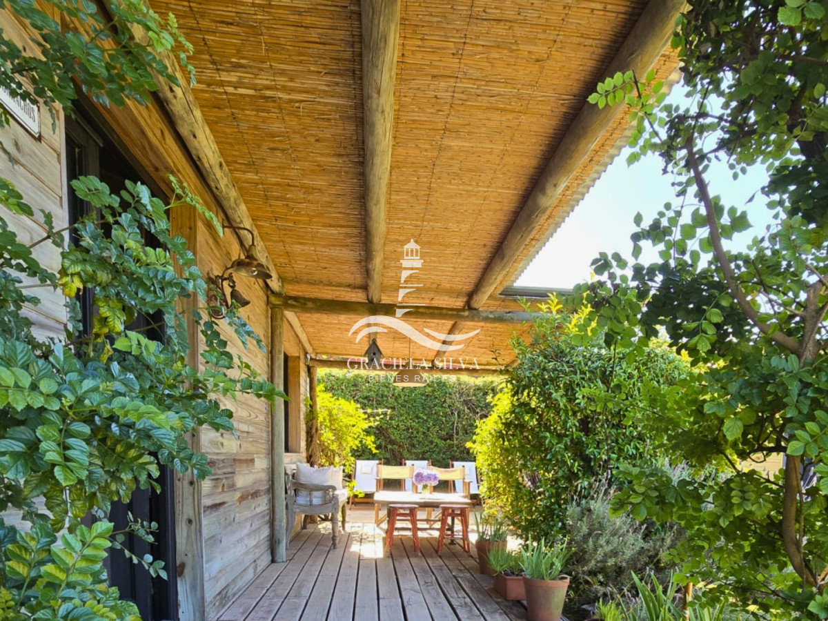 Casa ID.394 - Casa funcional y luminosa con amplio patio -José Ignacio