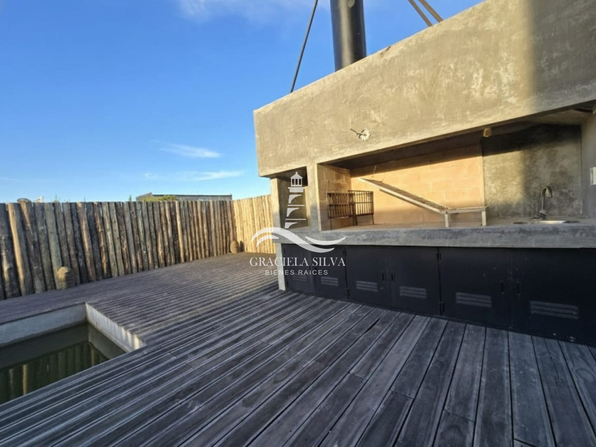 Casa ID.449/Exclusiva-y-moderna-casa-en-La-Juanita - Exclusiva y moderna casa en La Juanita