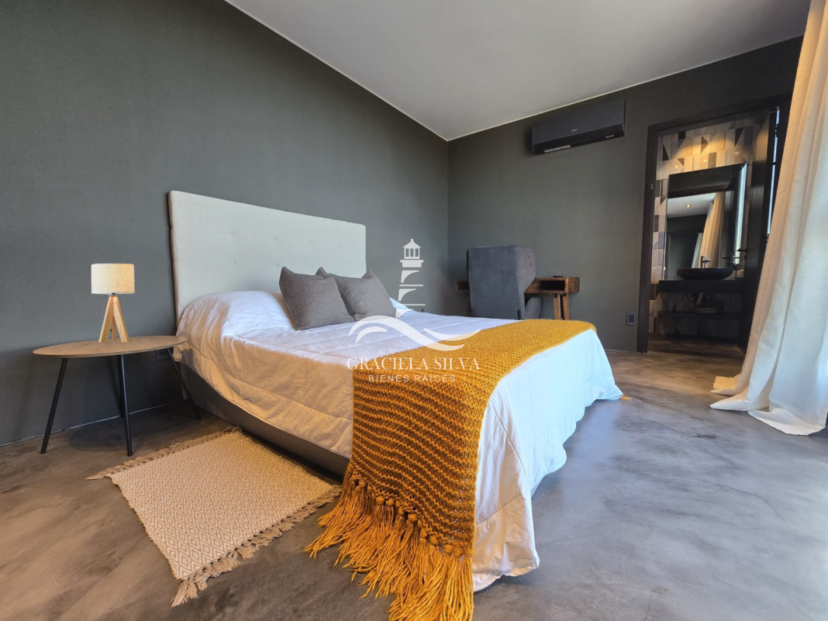 Casa ID.449/Exclusiva-y-moderna-casa-en-La-Juanita - Exclusiva y moderna casa en La Juanita