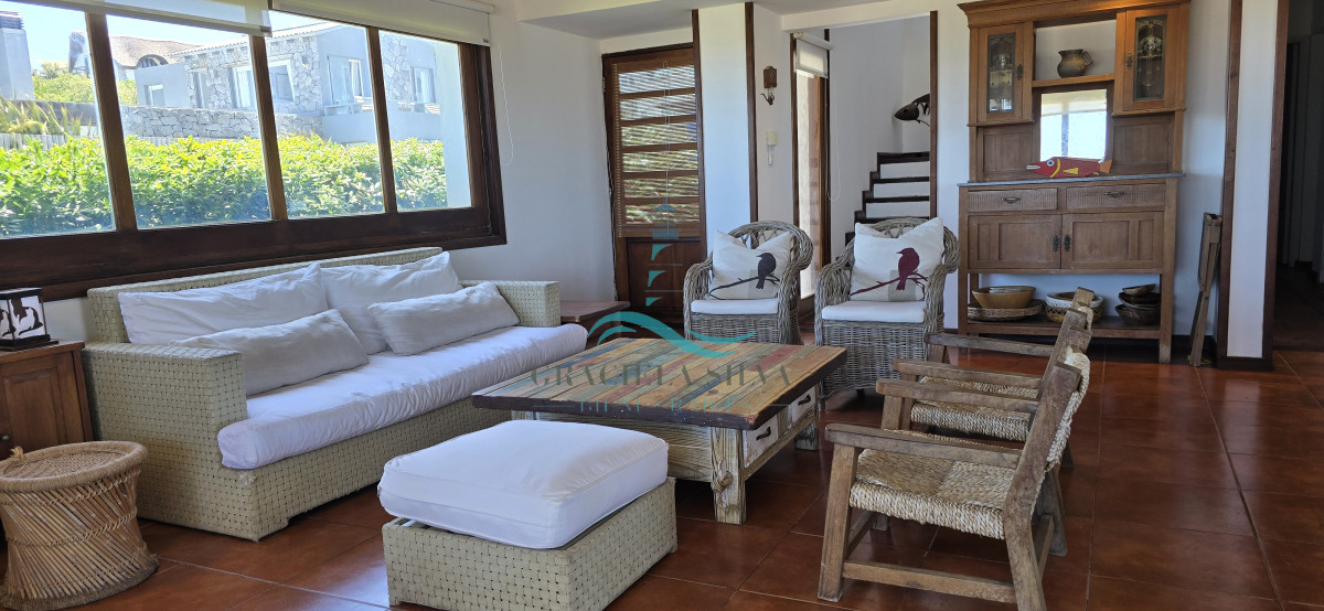 Casa ID.412 - Espectacular casa primera linea mar