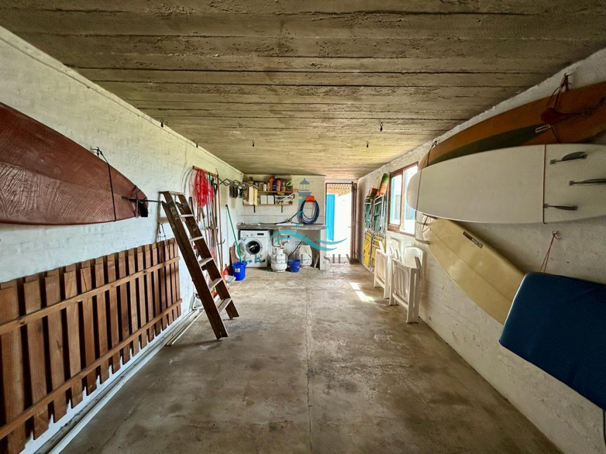 Casa ID.421 - Cómoda casa en primera línea mar 3 dormitorios