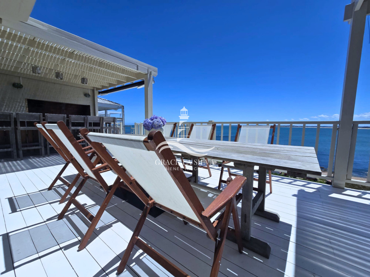 Casa ID.400 - Exclusiva casa en primera línea al mar - vistas únicas en José Ignacio