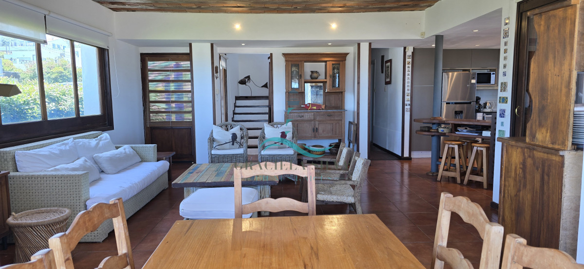 Casa ID.412 - Espectacular casa primera linea mar