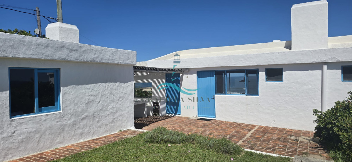 Casa ID.421 - Cómoda casa en primera línea mar 3 dormitorios