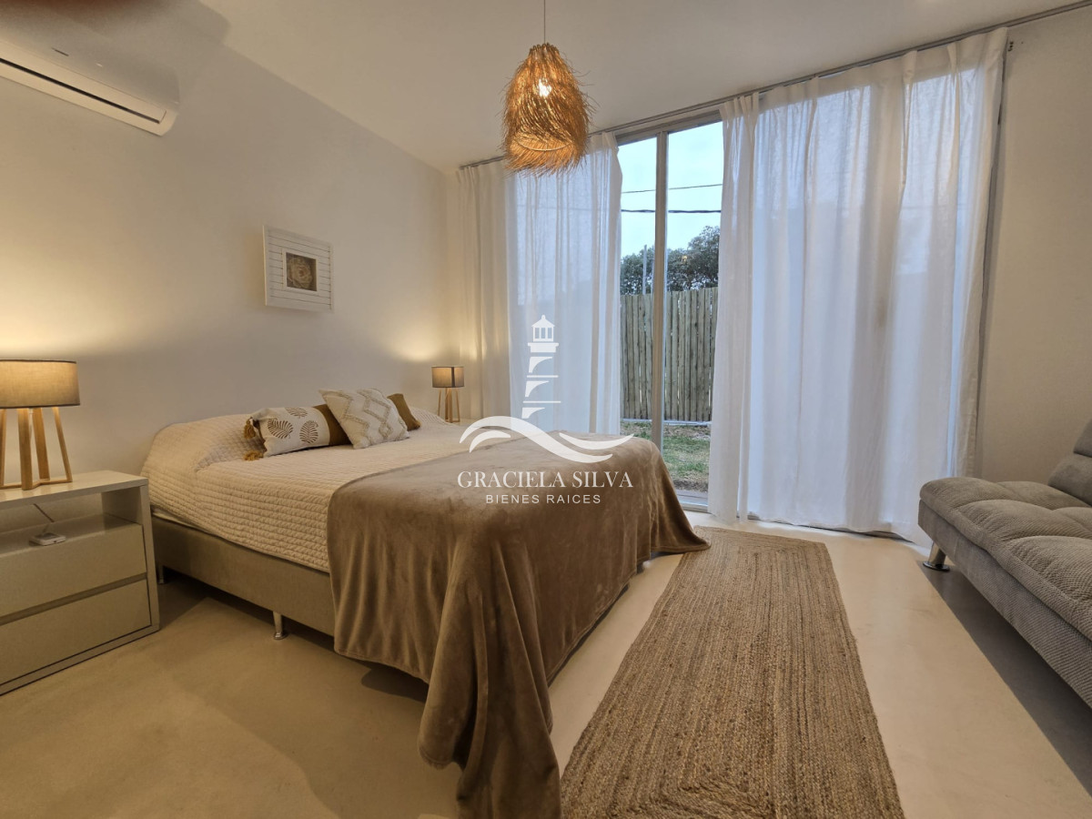 Casa ID.455/Casa-moderna-a-metros-del-mar-en-Balneario-Buenos-Aires--Límite-Punta-Piedras - Casa moderna a metros del mar en Balneario Buenos Aires - Límite Punta Piedras